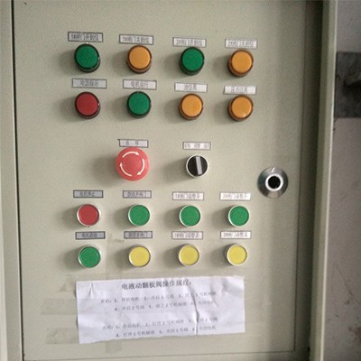 液控門(mén)電控箱(xiang)